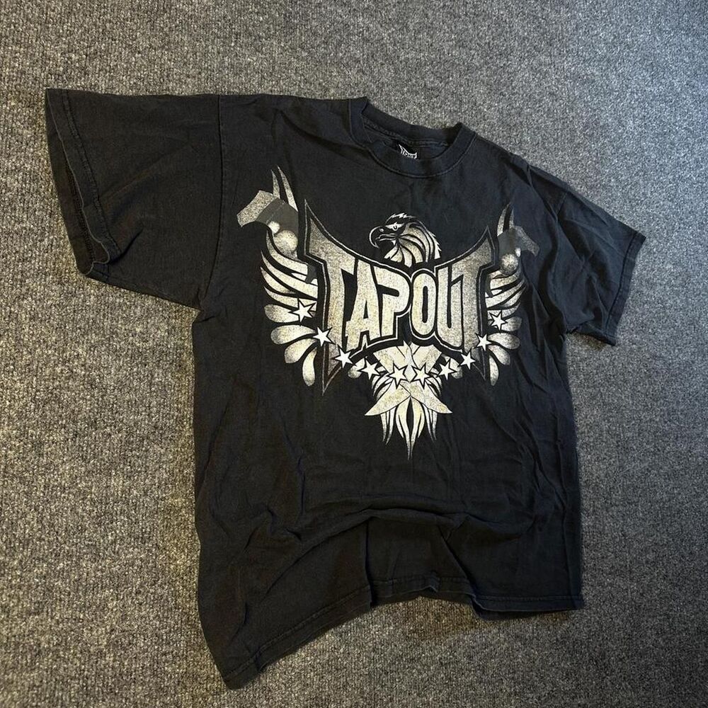 Tapout Men's Black and Grey T-shirt